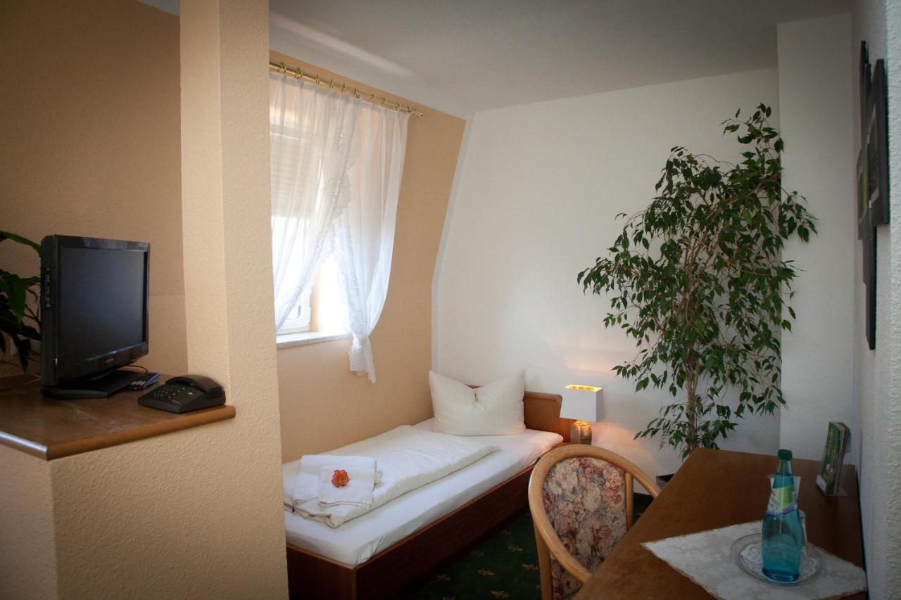 Ratskeller Thum Hotel Екстериор снимка