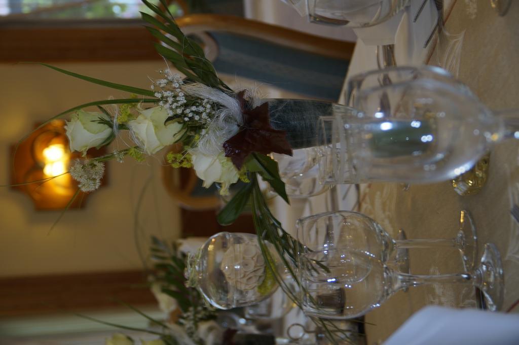 Ratskeller Thum Hotel Екстериор снимка
