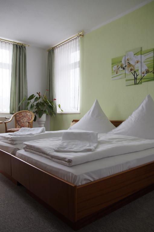 Ratskeller Thum Hotel Екстериор снимка